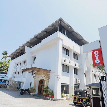 Super Townhouse Dona Castle Hotel Kollam Buitenkant foto