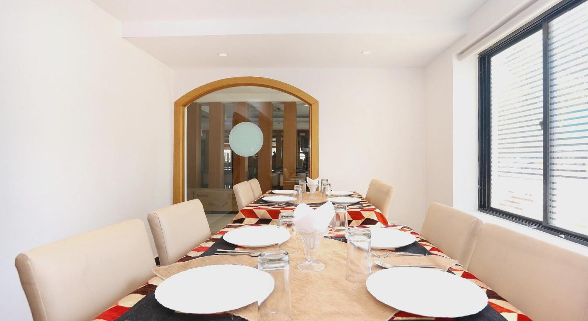 Super Townhouse Dona Castle Hotel Kollam Buitenkant foto