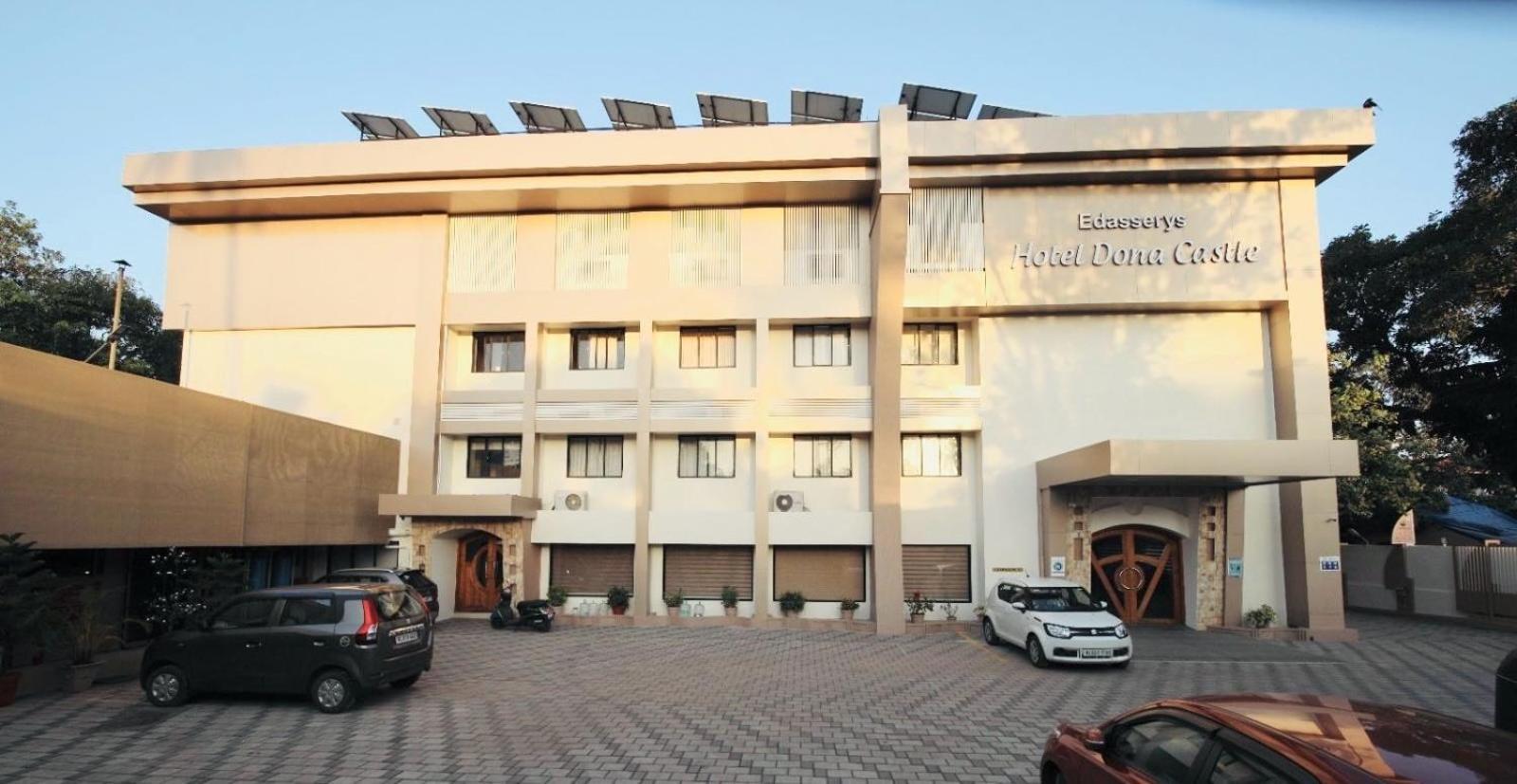 Super Townhouse Dona Castle Hotel Kollam Buitenkant foto